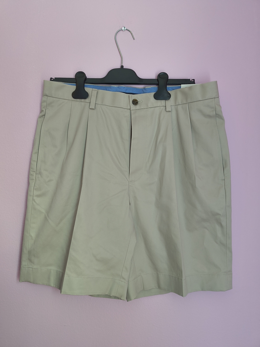 NWT Brooks Brothers Lightweight Advantage Chino Shorts Pleat Front Khaki 34